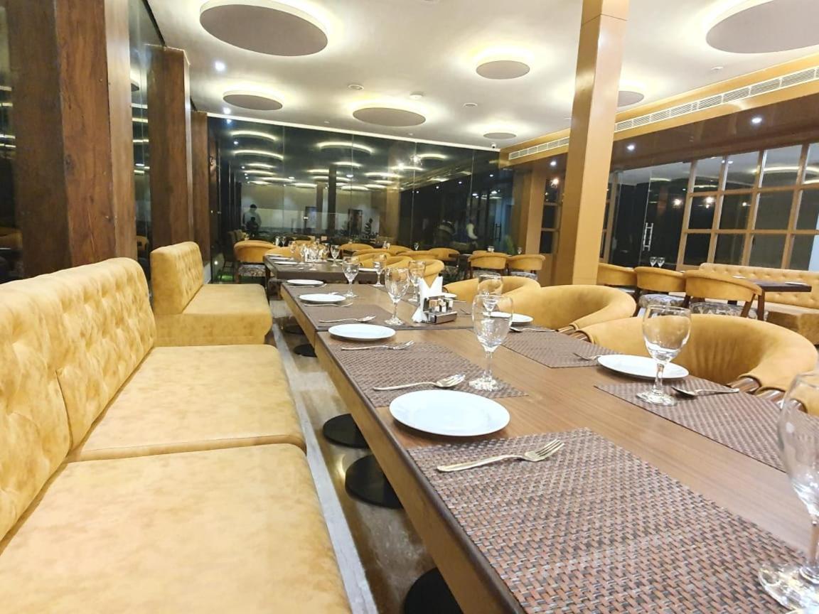 The Moziac Hotel Gwalior Εξωτερικό φωτογραφία