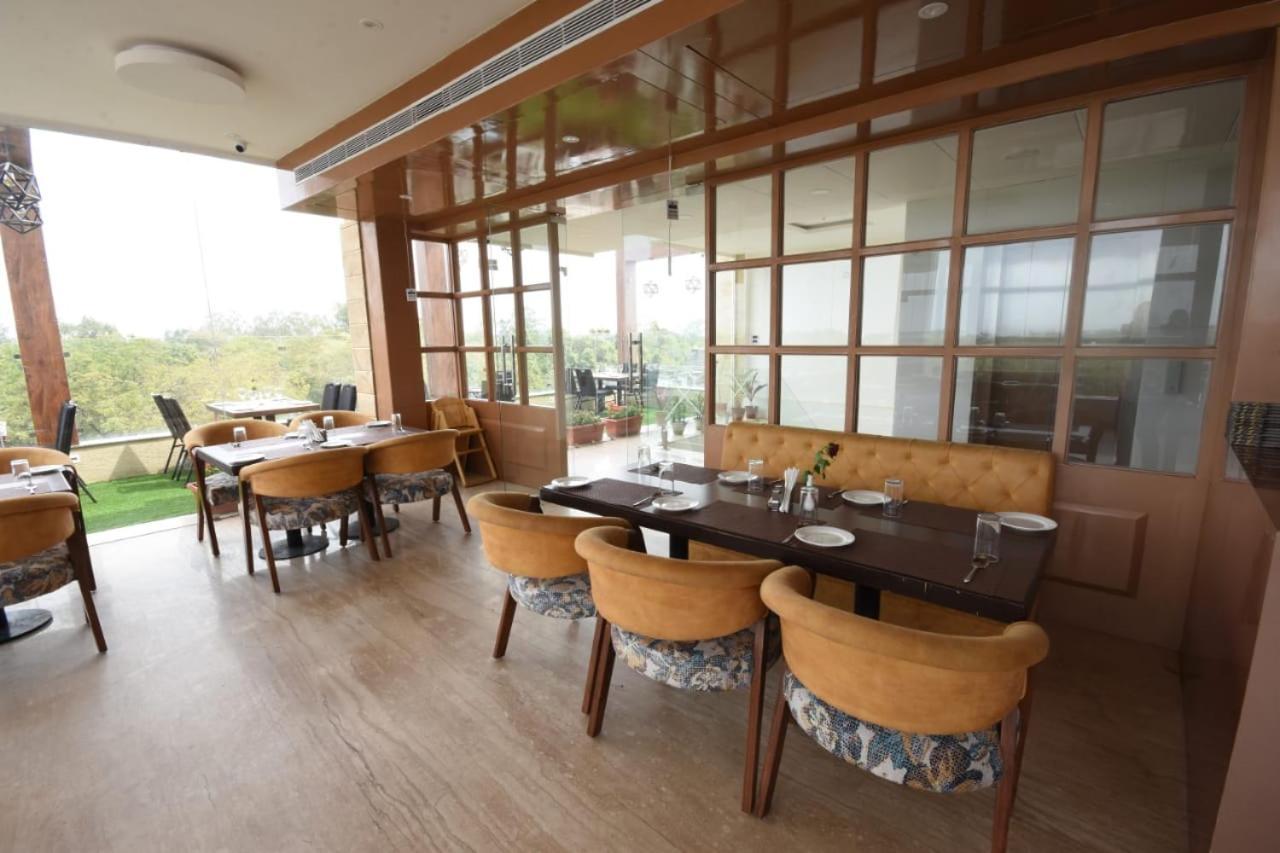 The Moziac Hotel Gwalior Εξωτερικό φωτογραφία